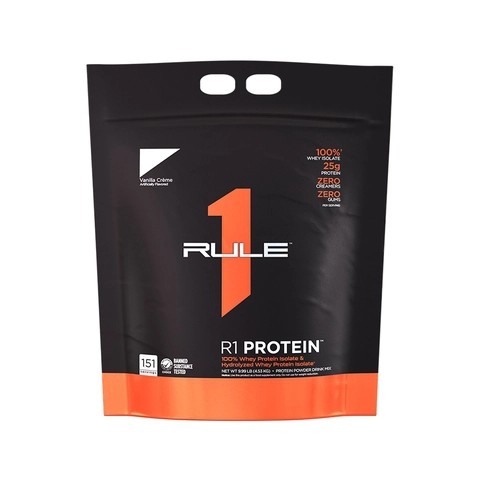 Người bị đau bụng vì whey giả
